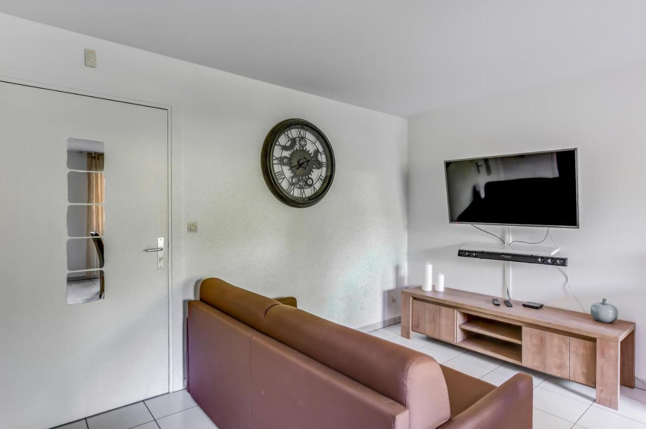 T2 Jardinet Avec Piscine, Parking Et Tennis Тулуза Экстерьер фото